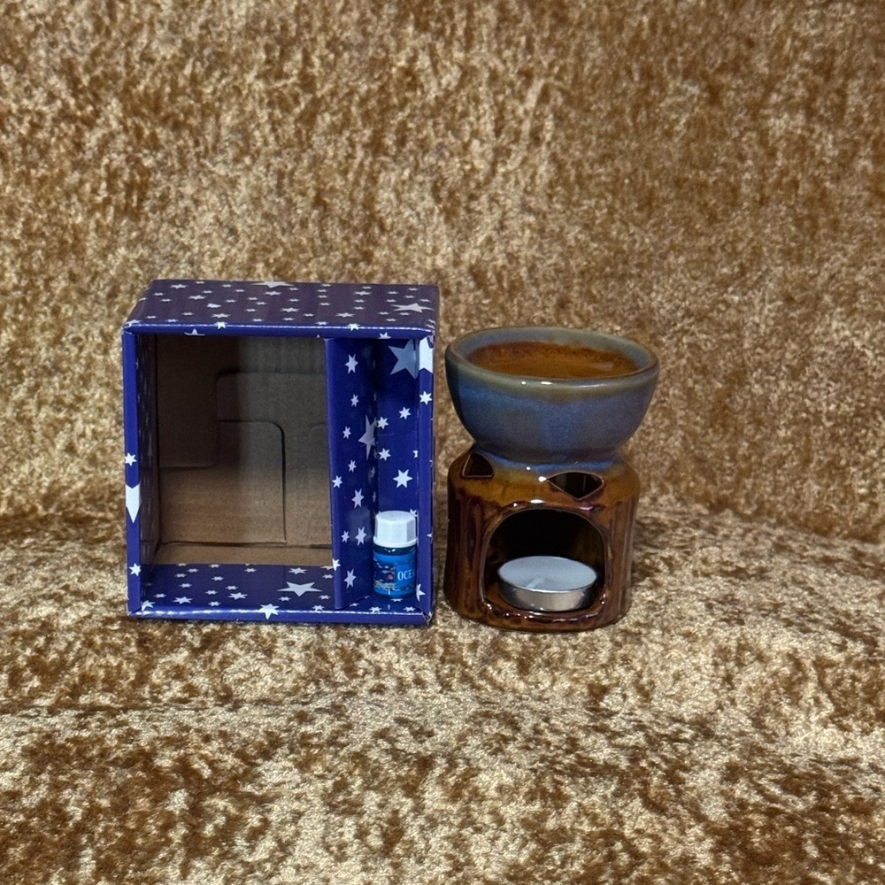 Porcelain Oil Burner Brown & Blue color W/ 1 Tealight & Small Starter Oil Ocean